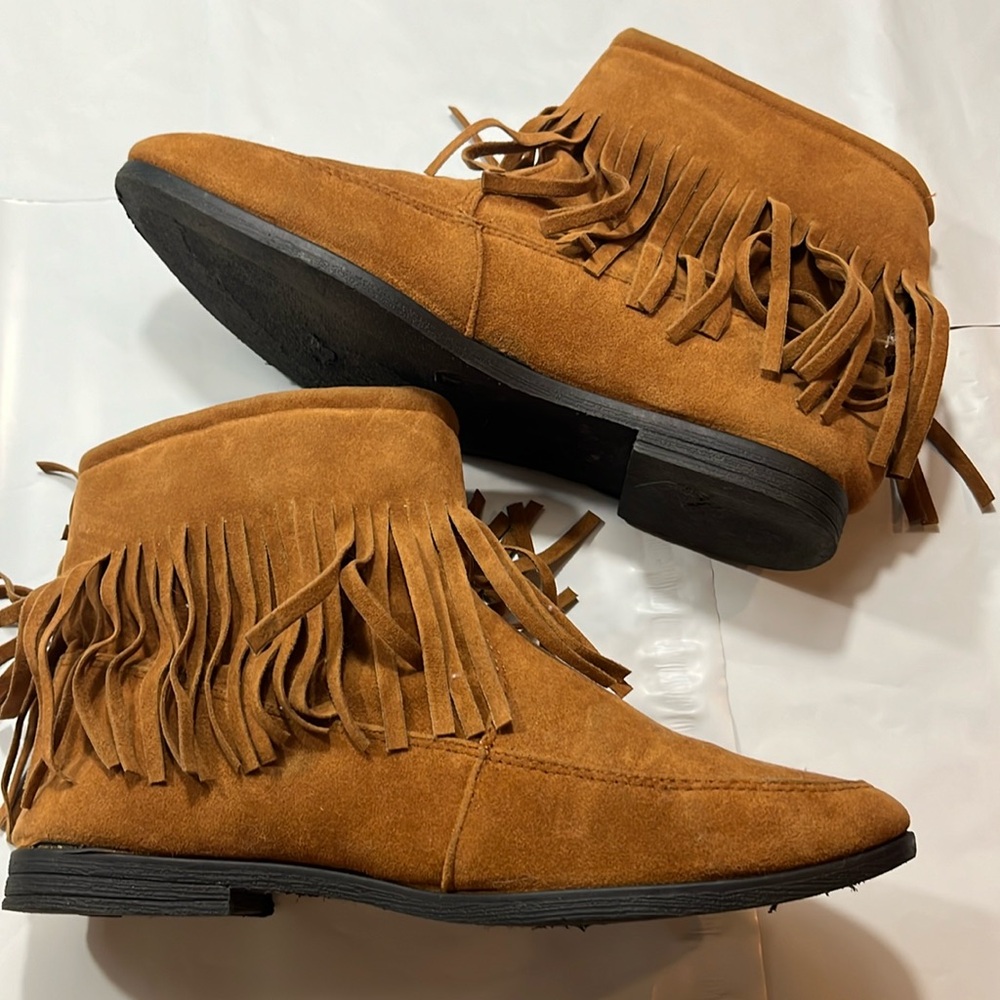 BROWN faux SUEDE FRINGE ANKLE BOOTS Blue Suede Shoes size 7 pull on boots womens